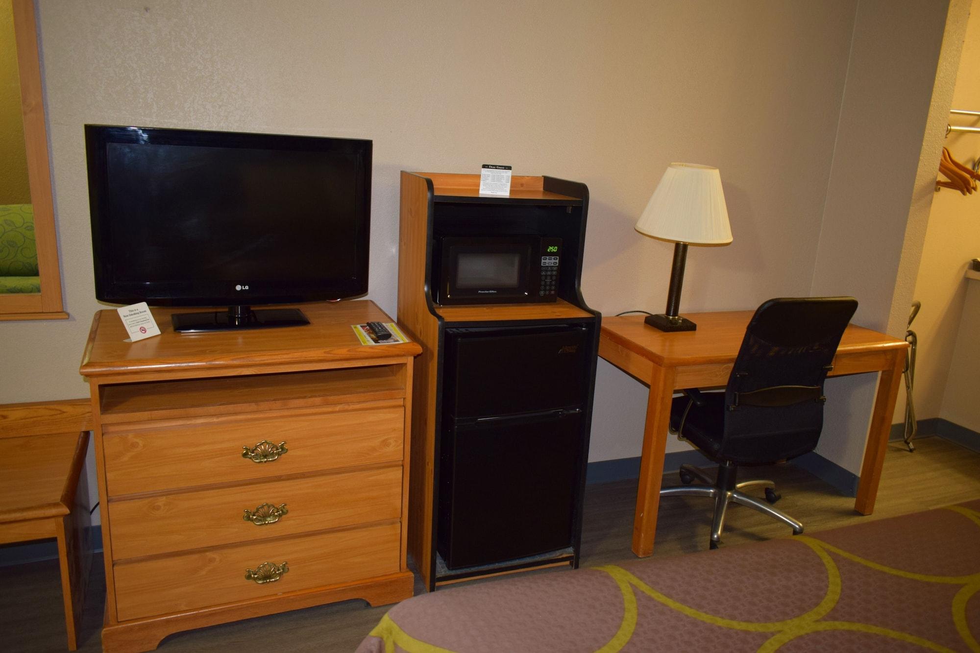 Super 8 By Wyndham Fort Chiswell Wytheville Area Max Meadows Екстериор снимка