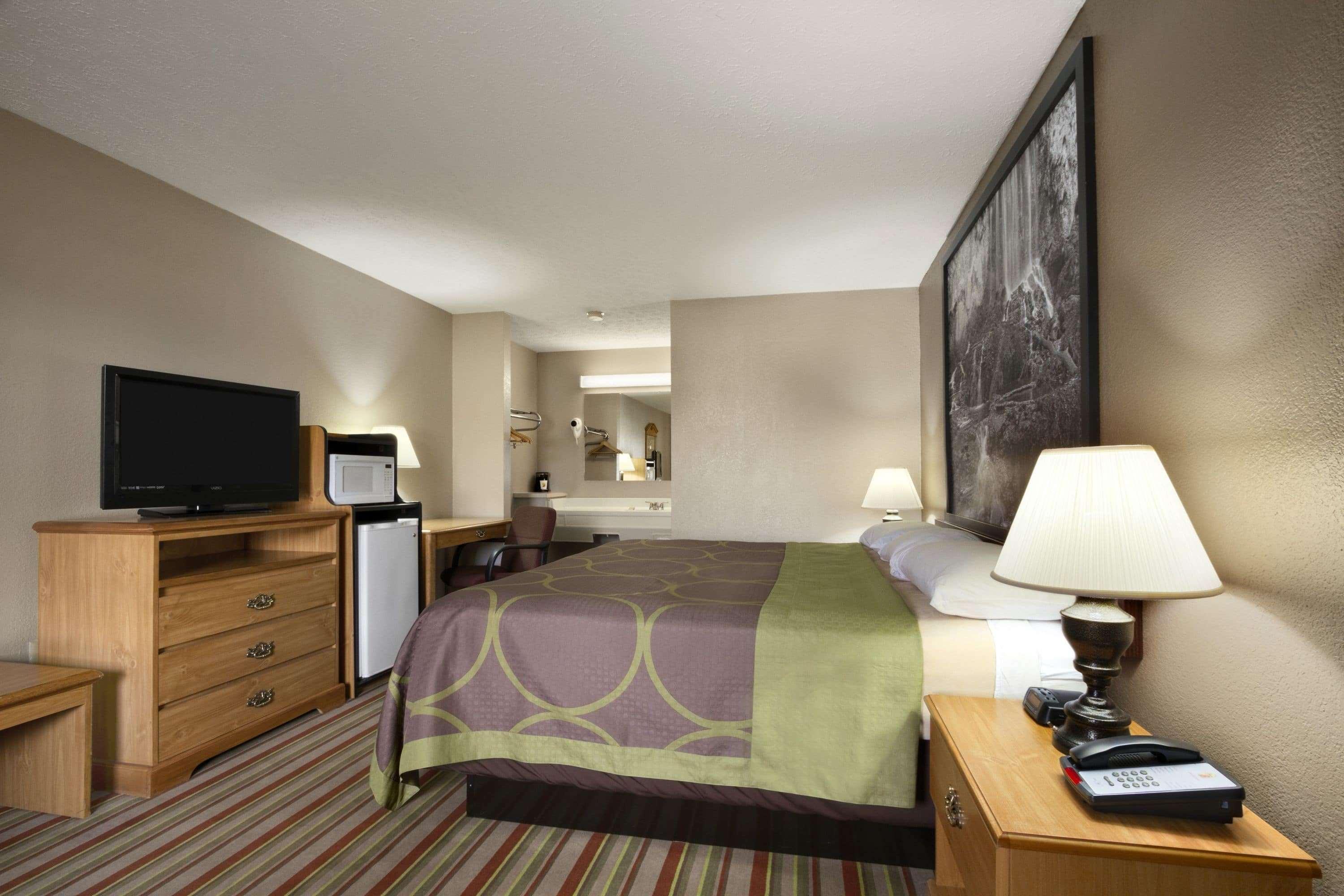 Super 8 By Wyndham Fort Chiswell Wytheville Area Max Meadows Екстериор снимка